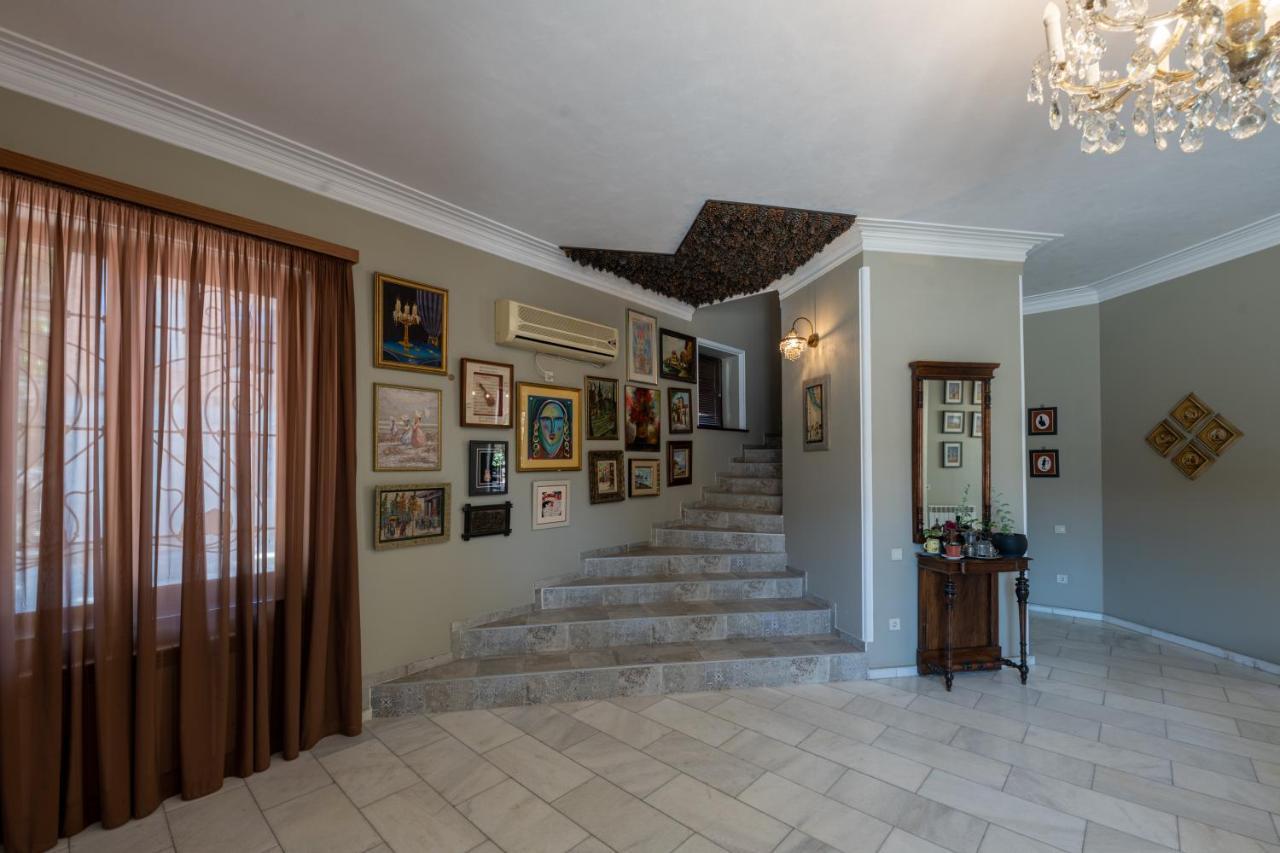 Ponto Gallery Boutique Hotel Tbilisi Exteriör bild